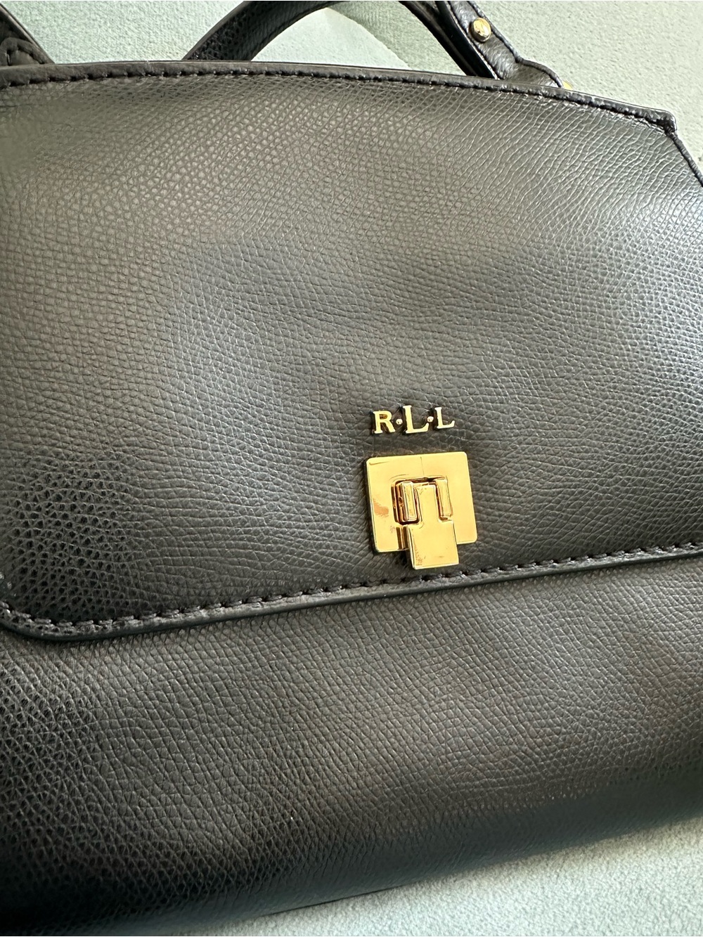 Ralph Lauren Black Leather Shoulder Bag with Gold Hardware - Picture 4 of 13
